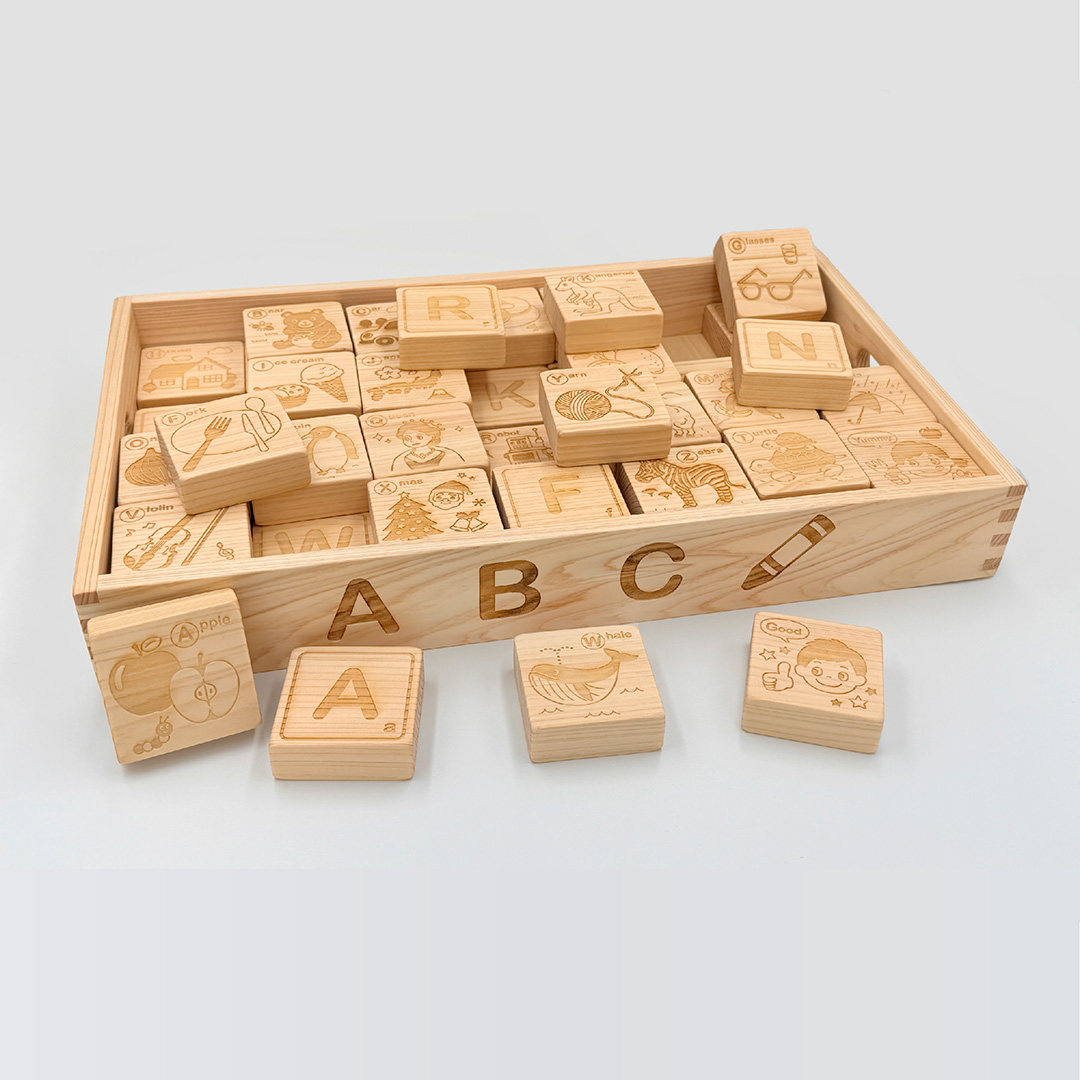 ABCつみき 出産祝いに木のおもちゃ
